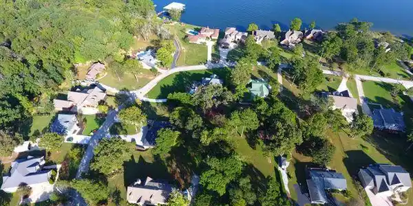 6914 Lakeshore Dr