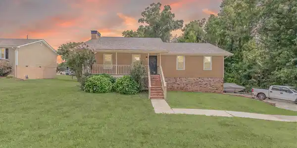 2225 Violette Drive
