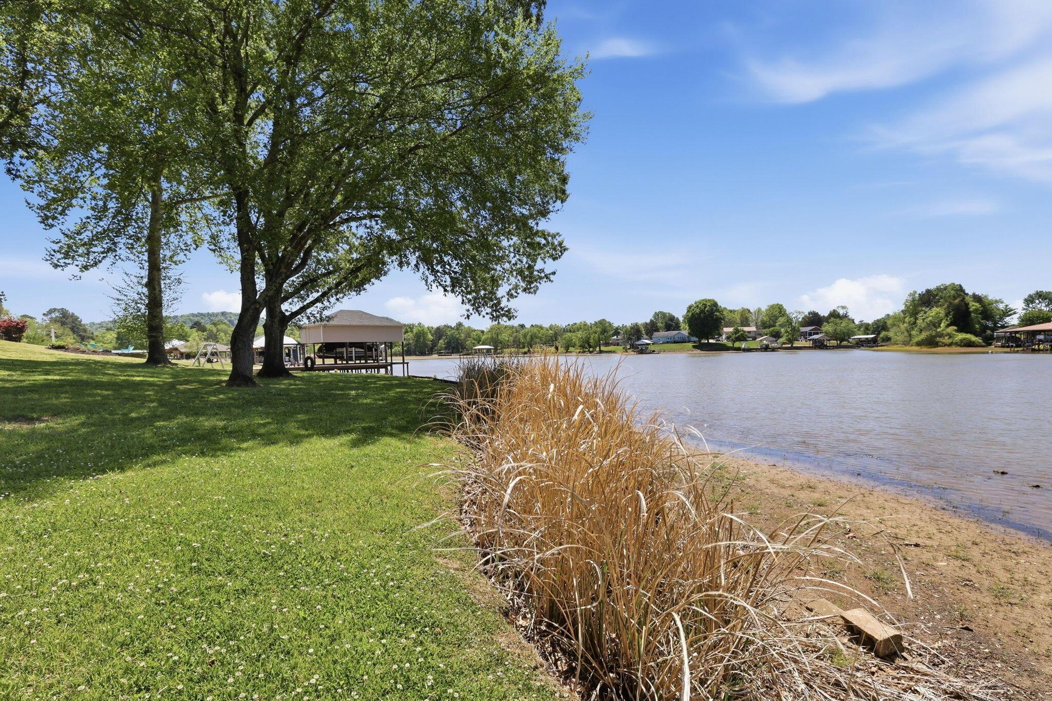 Image 4: 4-web-or-mls-302-windmill-ln