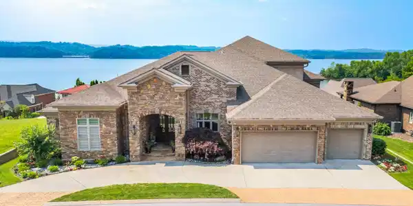 4388 Sailmaker Circle