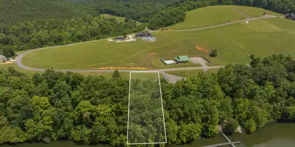 Image 3: 05 - 0 Mill Dr - Lot 27 - Property Outli
