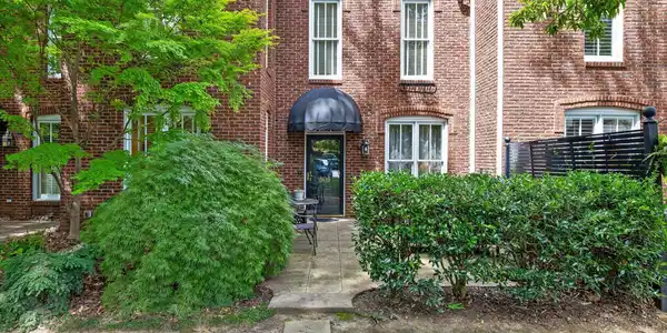 505 Lindsay Court