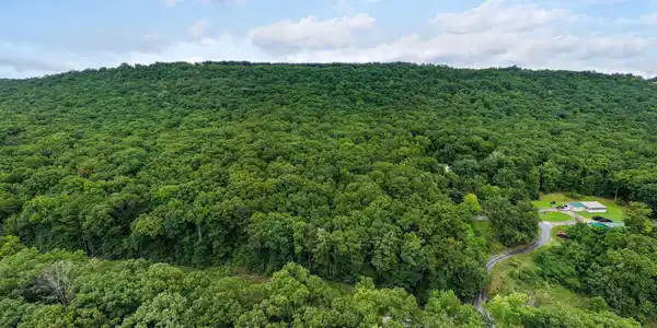Image 3: 18-web-or-mls-DJI_20260802110436_0615_D-
