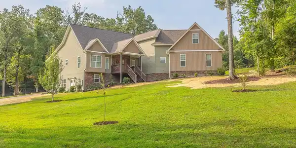 15636 May Rd