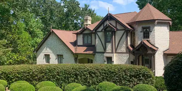 2207 Rambler Ln
