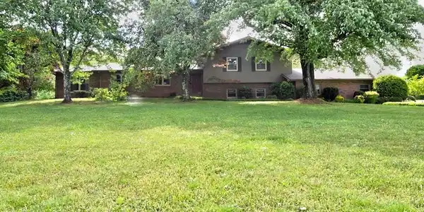 701 Randi Cir