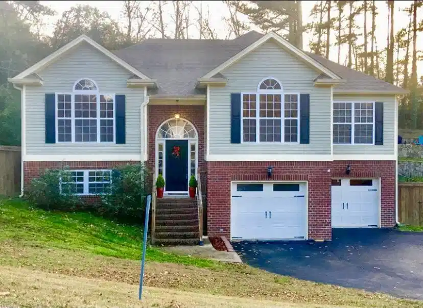 Image 1: 4117 Harbor Hills Rd