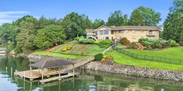 12010 Pine Cove Drive