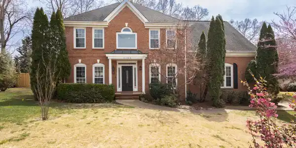 2106 College Park Lane