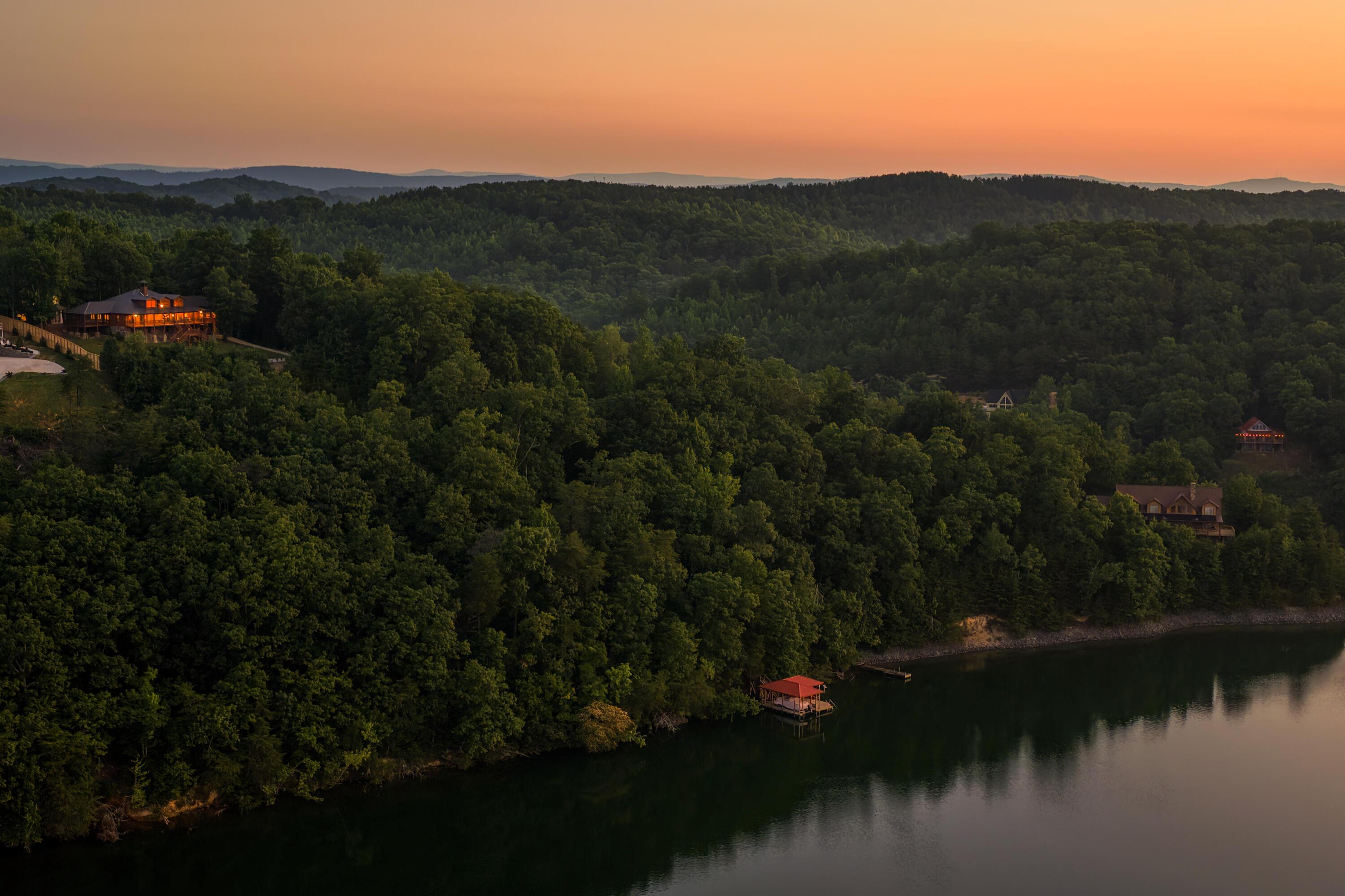 Image 2: LakesideDrone-31