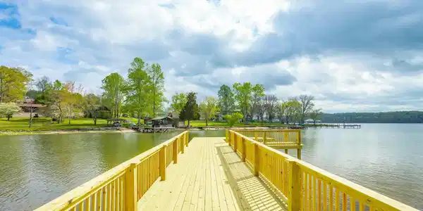 2041 Linwood Circle
