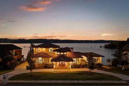 4415 Sailmaker Circle