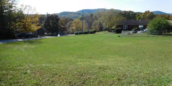 7809 Lasata Ct