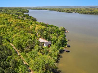 5723 Island View Drive