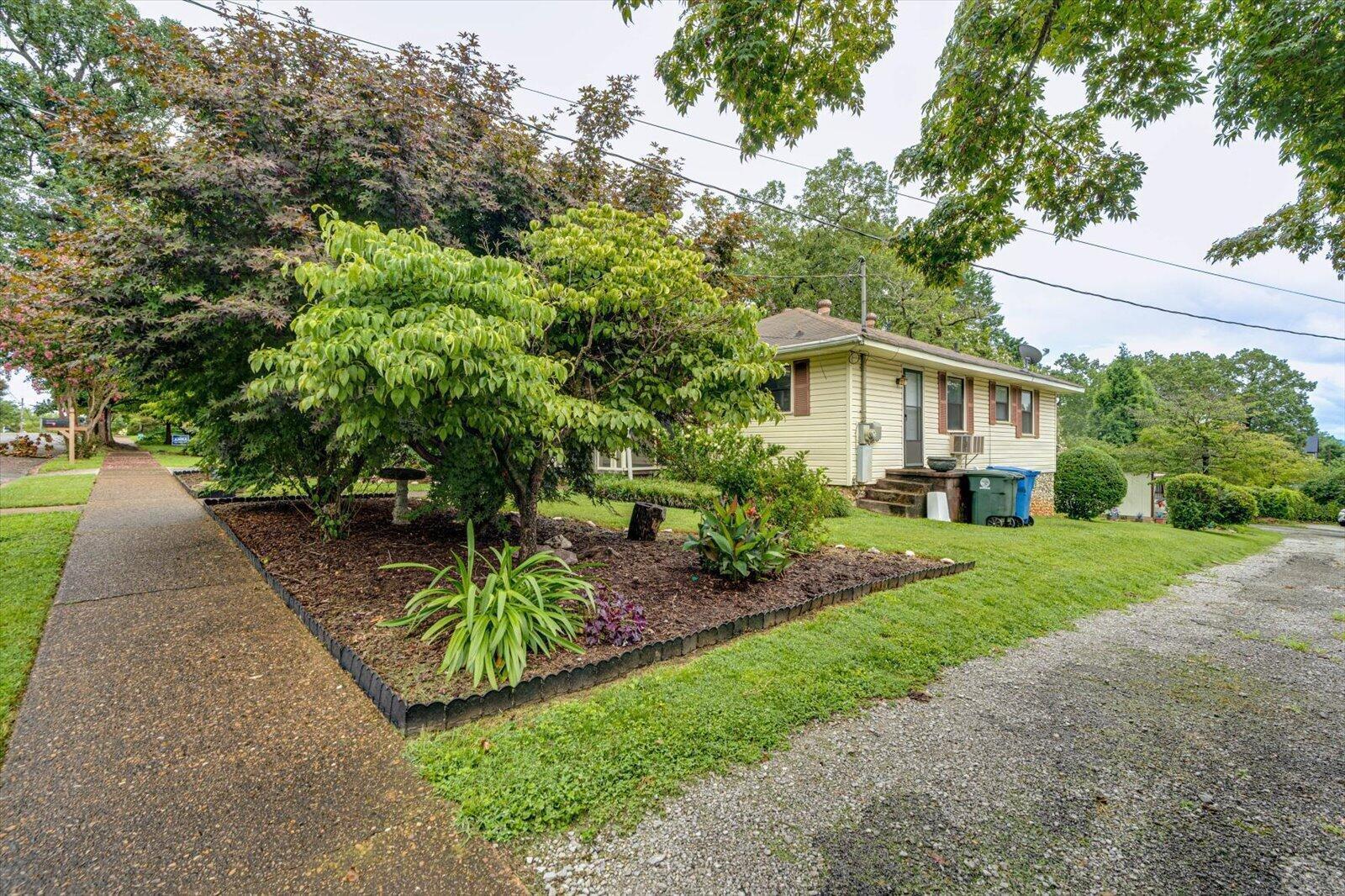 Image 3: 03-504 Graham St-3