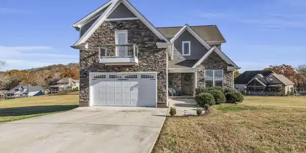 6084 Breezy Hollow Lane