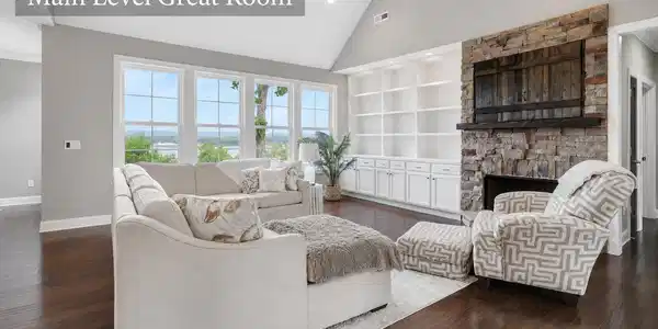 Image 4: Breezy Hollow Main Level Great Room