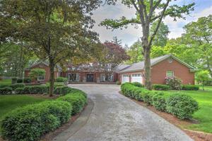87 Country Club Road