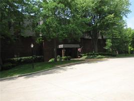 877 Lake Shore Drive