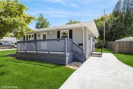 17 Lake Grove Club Road