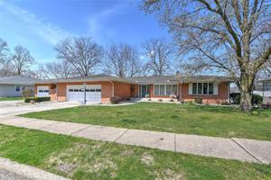 381 Greenway Lane