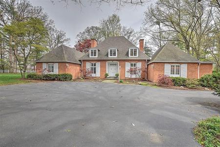 82 Country Club Road