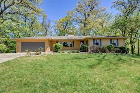 8 Allen Bend Drive
