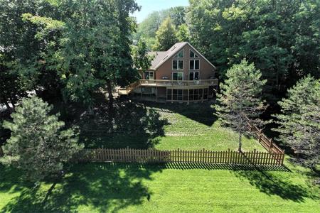 606 Cove Court