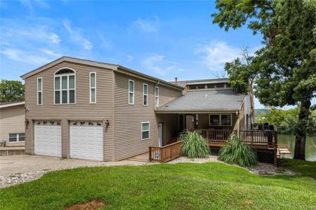 690 Cove Court
