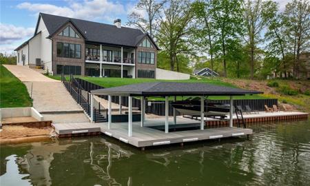 10028 Pineridge Road