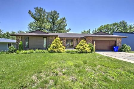 454 Shoreline Drive