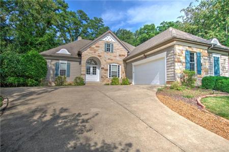 530 Country Club Meadow