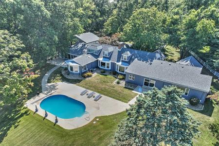 92 Country Club Road