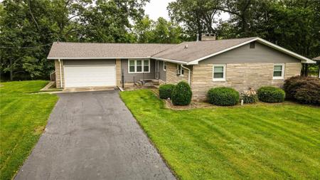 18 Lakewood Drive