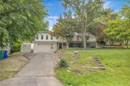 4010 Bayview Drive