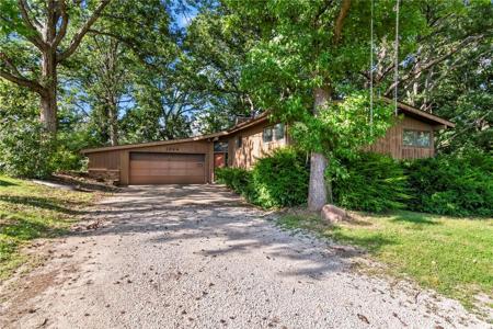 3044 Greenlake Drive