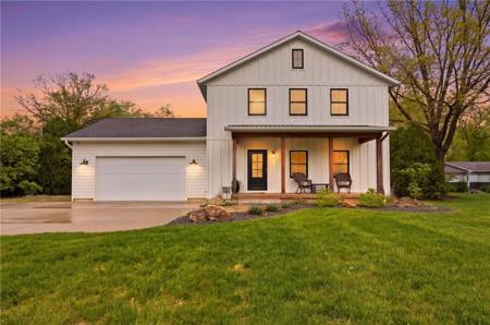 9048 Oriole Drive