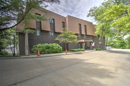 855 Lake Shore Drive