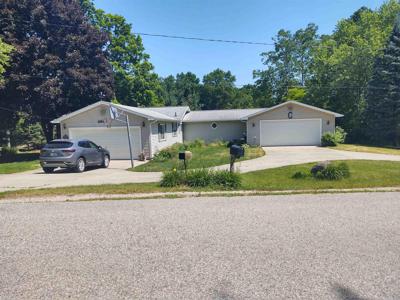 3601 Huckleberry Trail