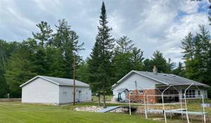 3358 E Pinecrest
