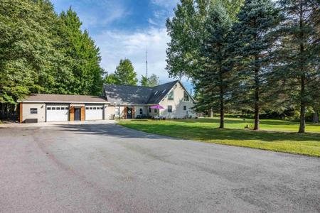 2122 Heather Way