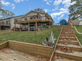 3661 LAKEVIEW DR