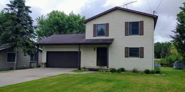2675 W Lily Lake