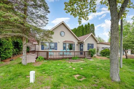 5313 S Pine