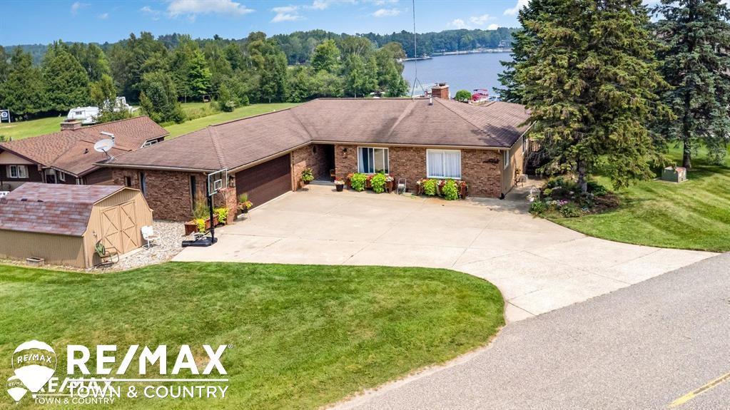 Image 2: 4564 Hamilton Way