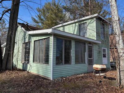 1658 East Shore