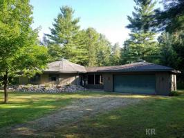 5055 WOODLAND TRAIL