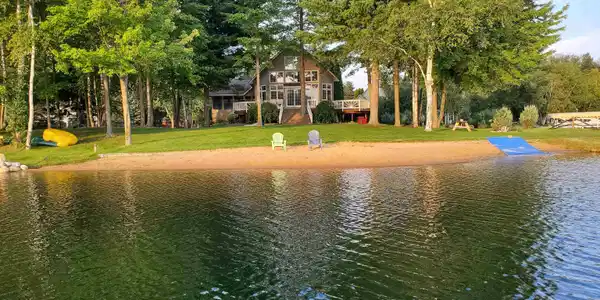 2107 Middle Haven