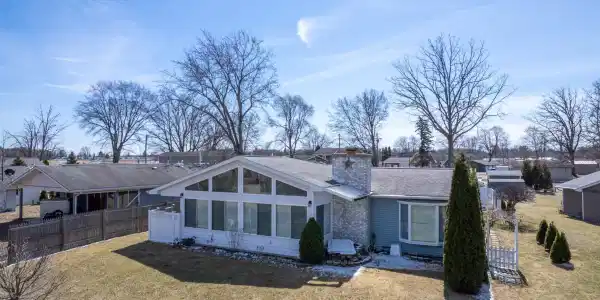 296 Island Drive