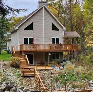 1724 Middle Point